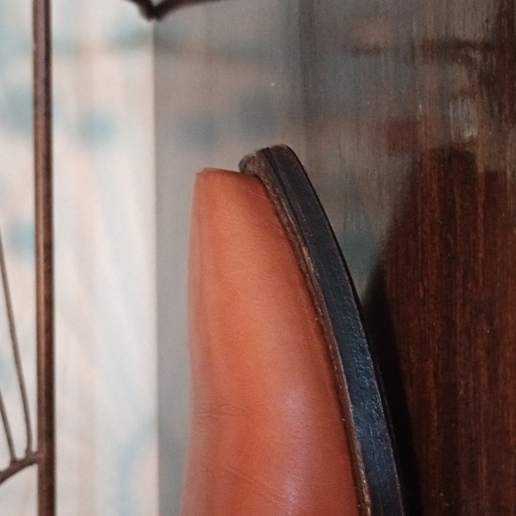 Lucchese Hand made snip toe with Cuban Heel  DRESS boots  size 9 EUC - Picture 4 of 10